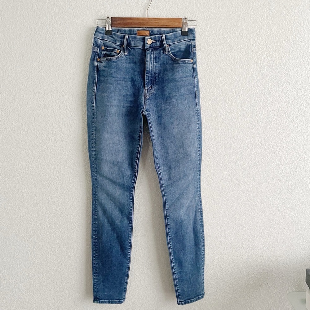 MOTHER Jeans 26 || High Waisted Looker Until Next Time Medium Wash - Picture 2 of 9